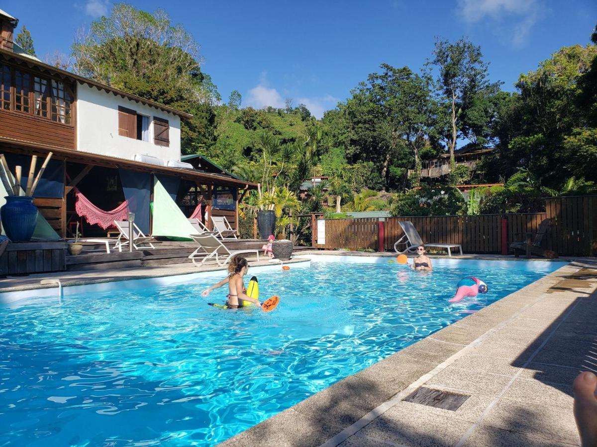 Les Bananes Vertes Ecolodges Saint-Claude Dış mekan fotoğraf