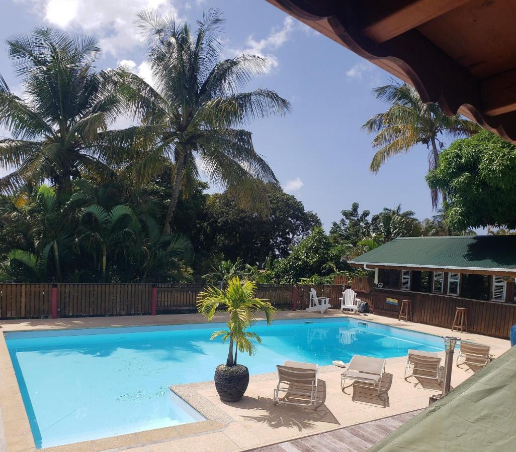 Les Bananes Vertes Ecolodges Saint-Claude Dış mekan fotoğraf